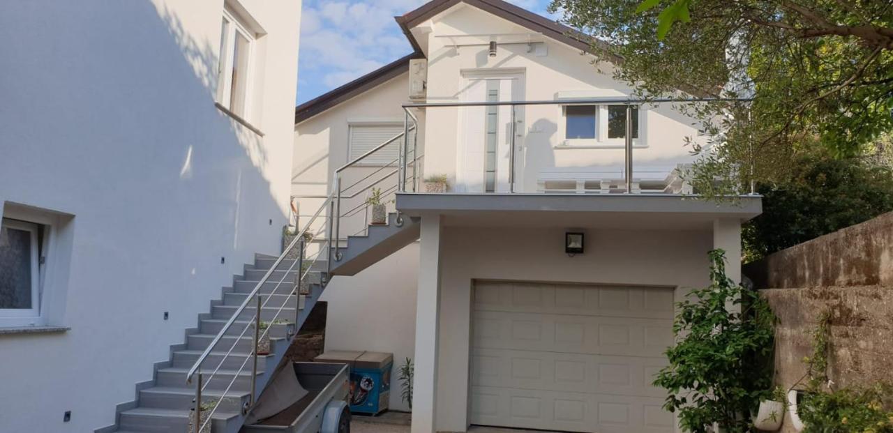 Apartments And Rooms Ivana คิร์ก ภายนอก รูปภาพ