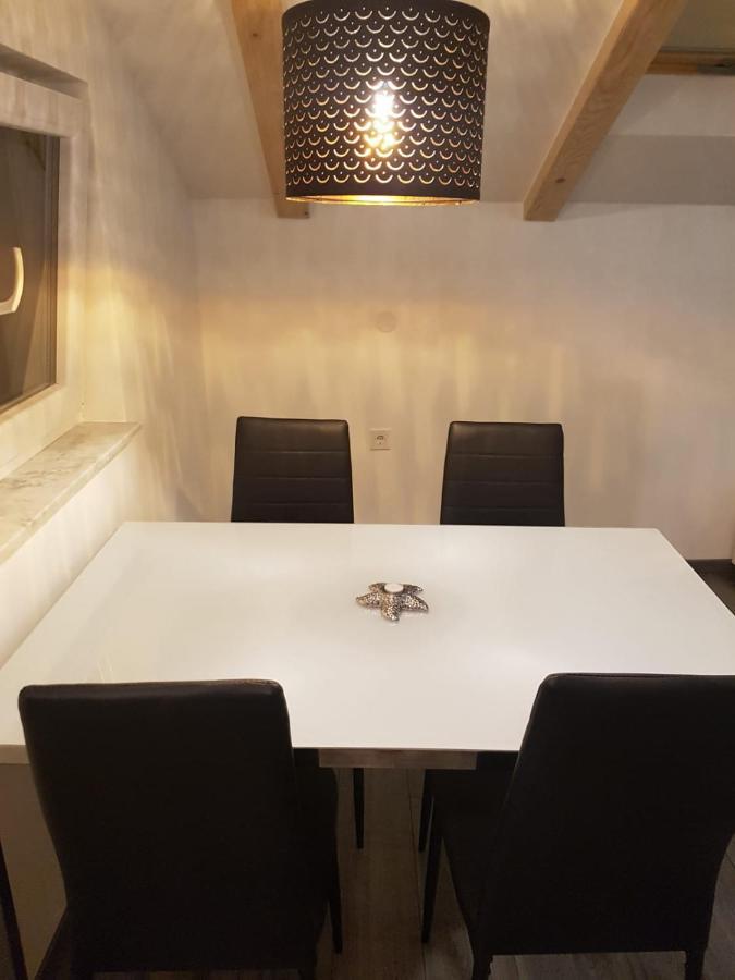Apartments And Rooms Ivana คิร์ก ภายนอก รูปภาพ