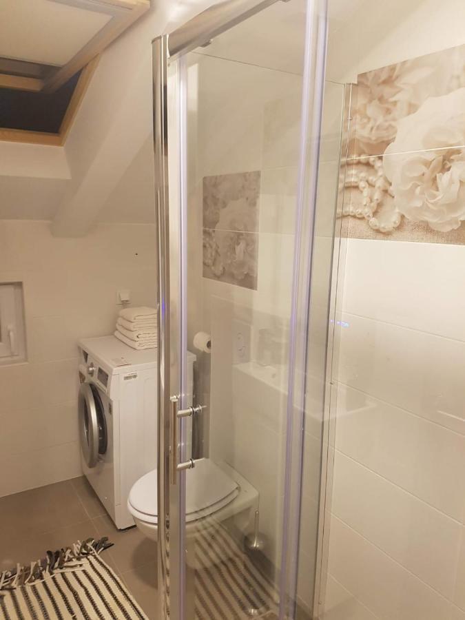 Apartments And Rooms Ivana คิร์ก ภายนอก รูปภาพ